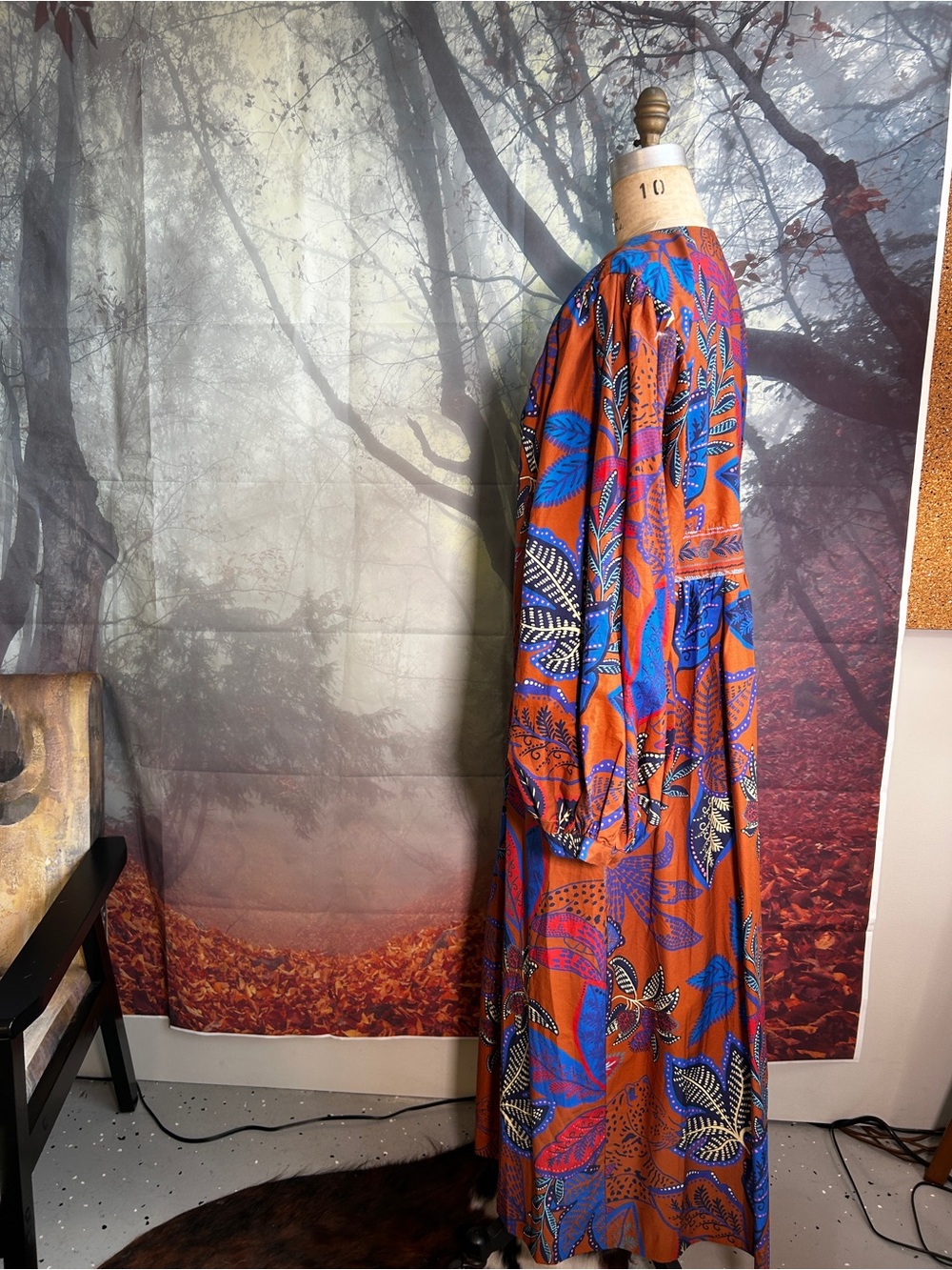 FARM Rio Rust Maxi Dress with Blue and Purple Leaf Motif - Picture 3 of 7